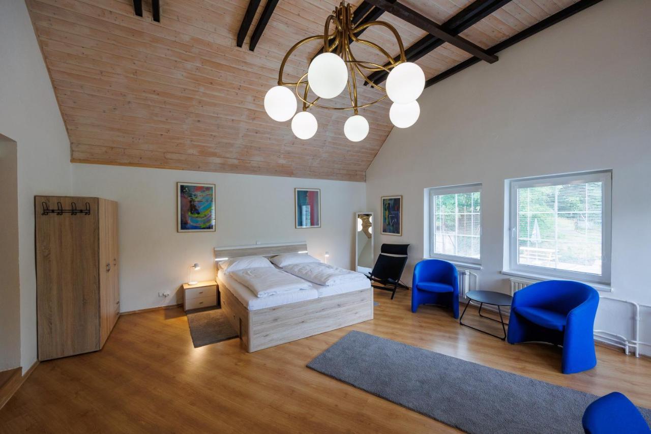 Pension U Golfu Cihelny Karlsbad Exteriör bild
