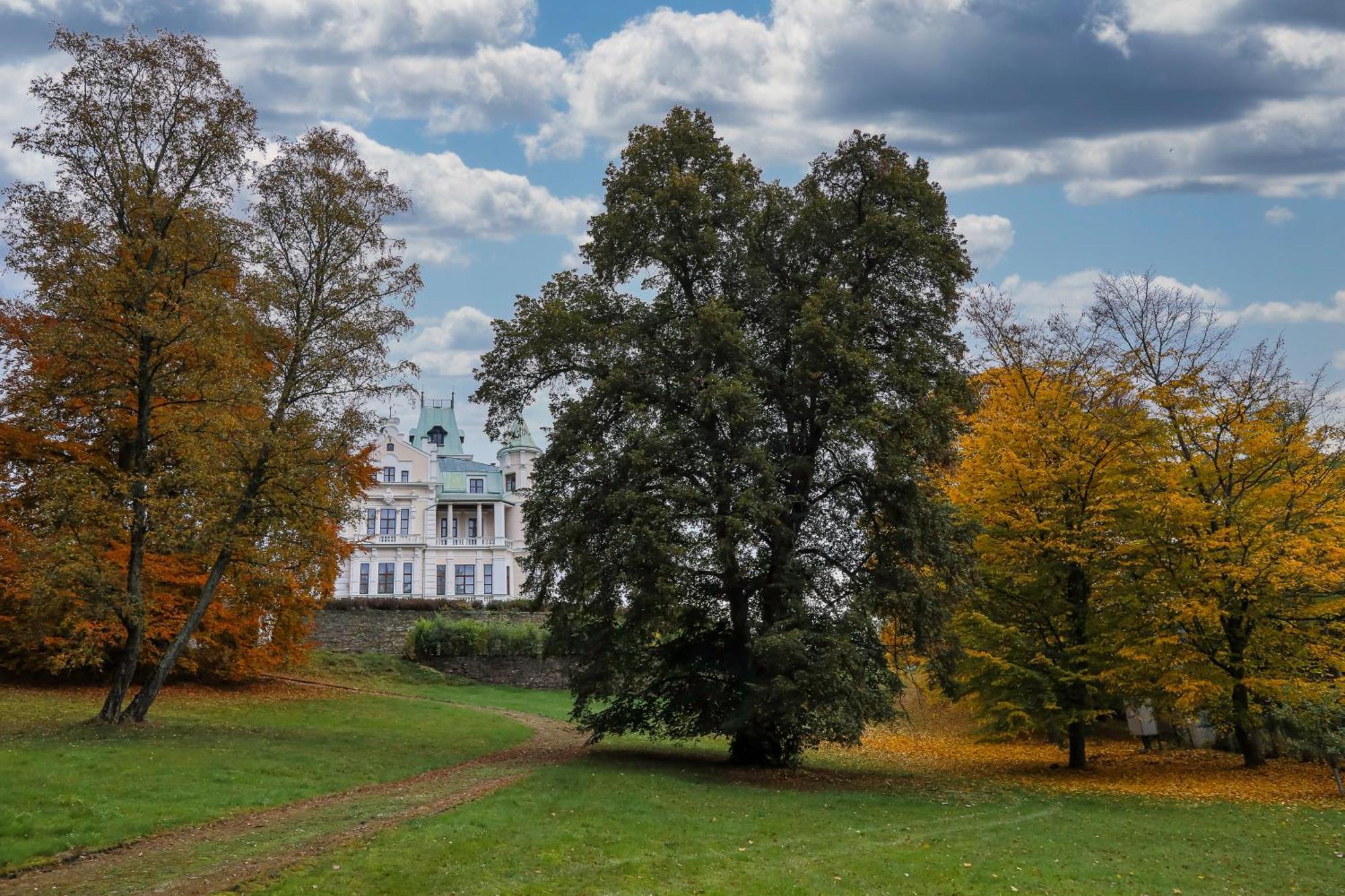 Pension U Golfu Cihelny Karlsbad Exteriör bild