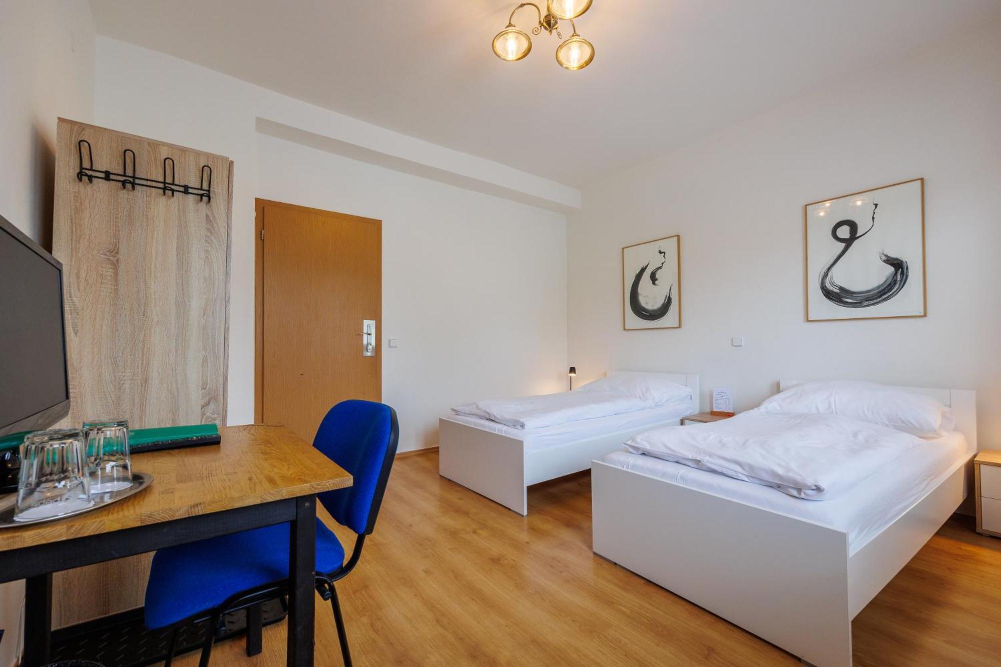 Pension U Golfu Cihelny Karlsbad Exteriör bild