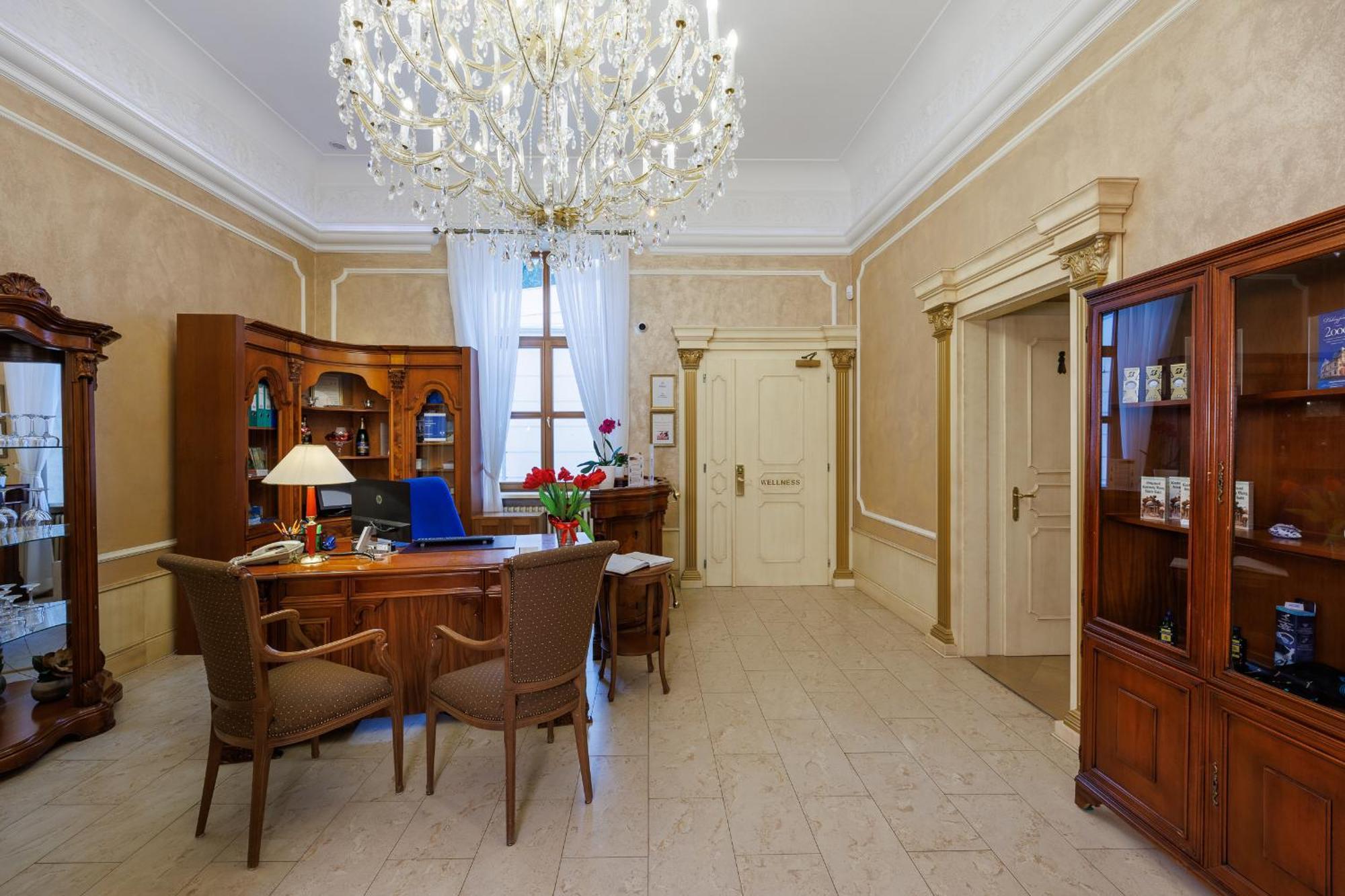 Pension U Golfu Cihelny Karlsbad Exteriör bild