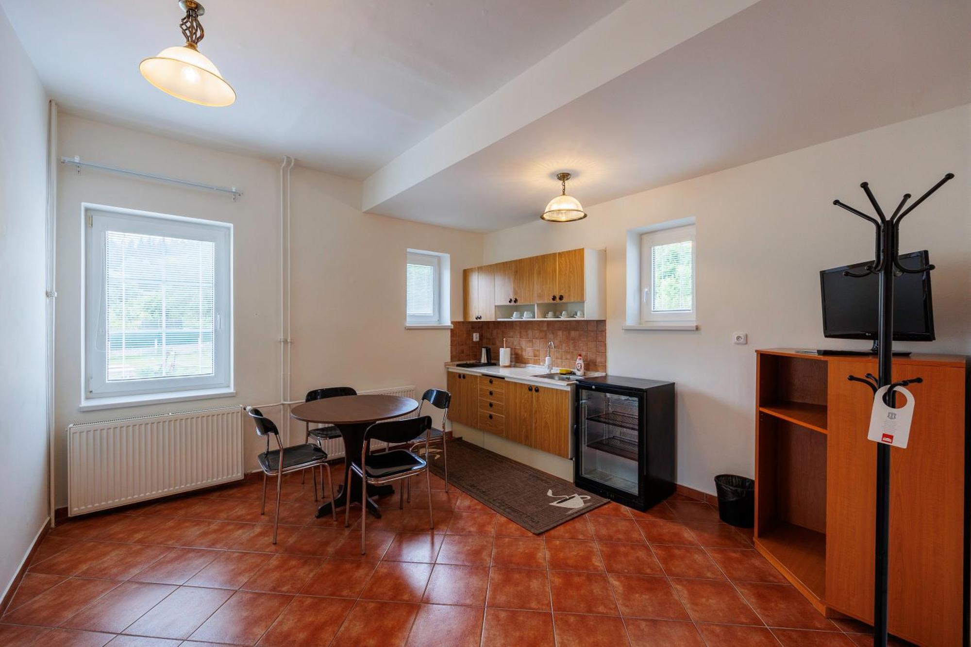 Pension U Golfu Cihelny Karlsbad Exteriör bild