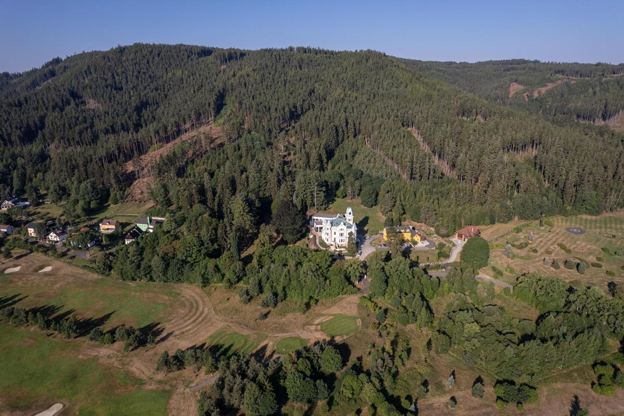 Pension U Golfu Cihelny Karlsbad Exteriör bild