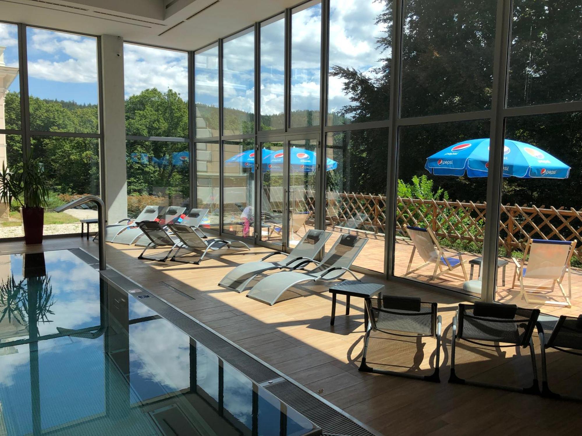 Pension U Golfu Cihelny Karlsbad Exteriör bild
