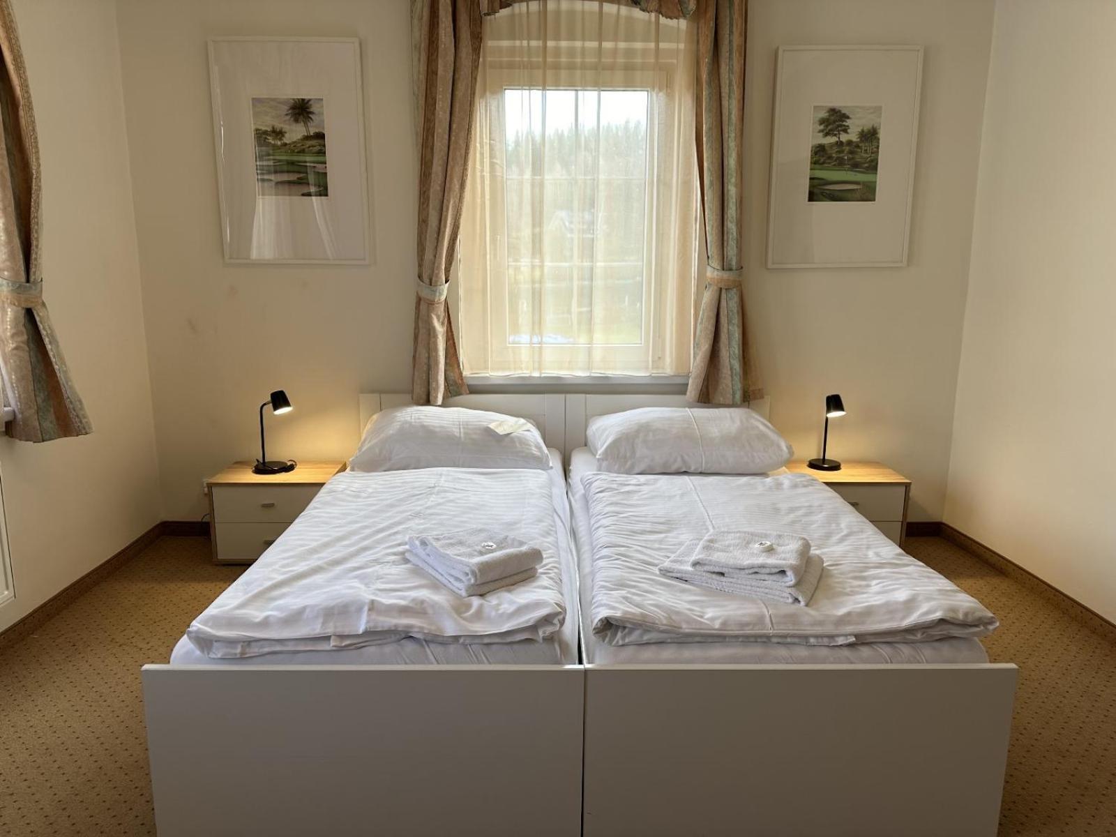 Pension U Golfu Cihelny Karlsbad Exteriör bild